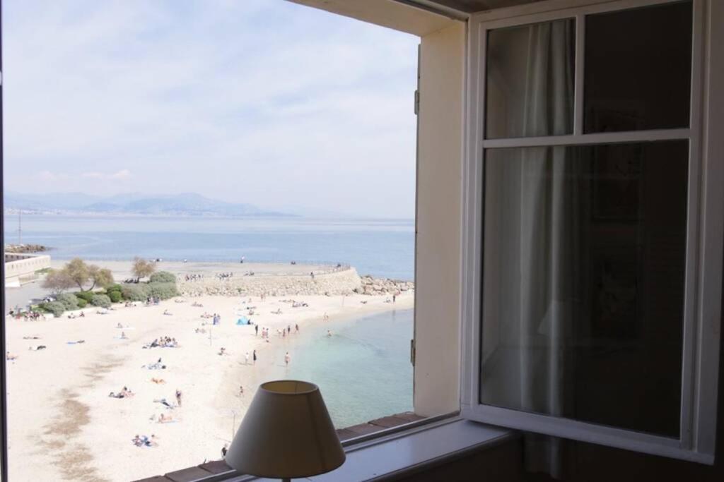 Bord De Mer - Ac, Wifi, Chic, Sea View, Beach 2 Minutes Walk アンティーブ エクステリア 写真