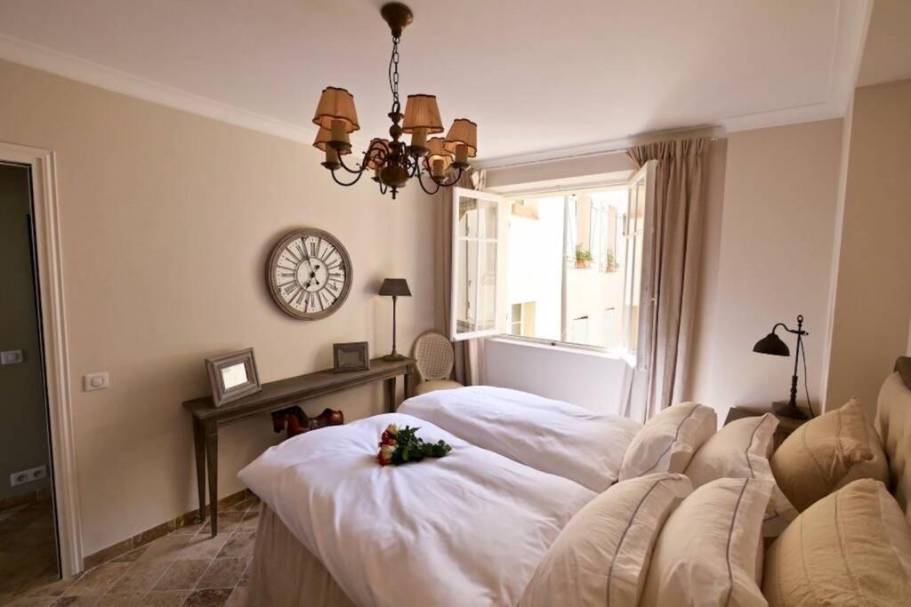 Bord De Mer - Ac, Wifi, Chic, Sea View, Beach 2 Minutes Walk アンティーブ エクステリア 写真